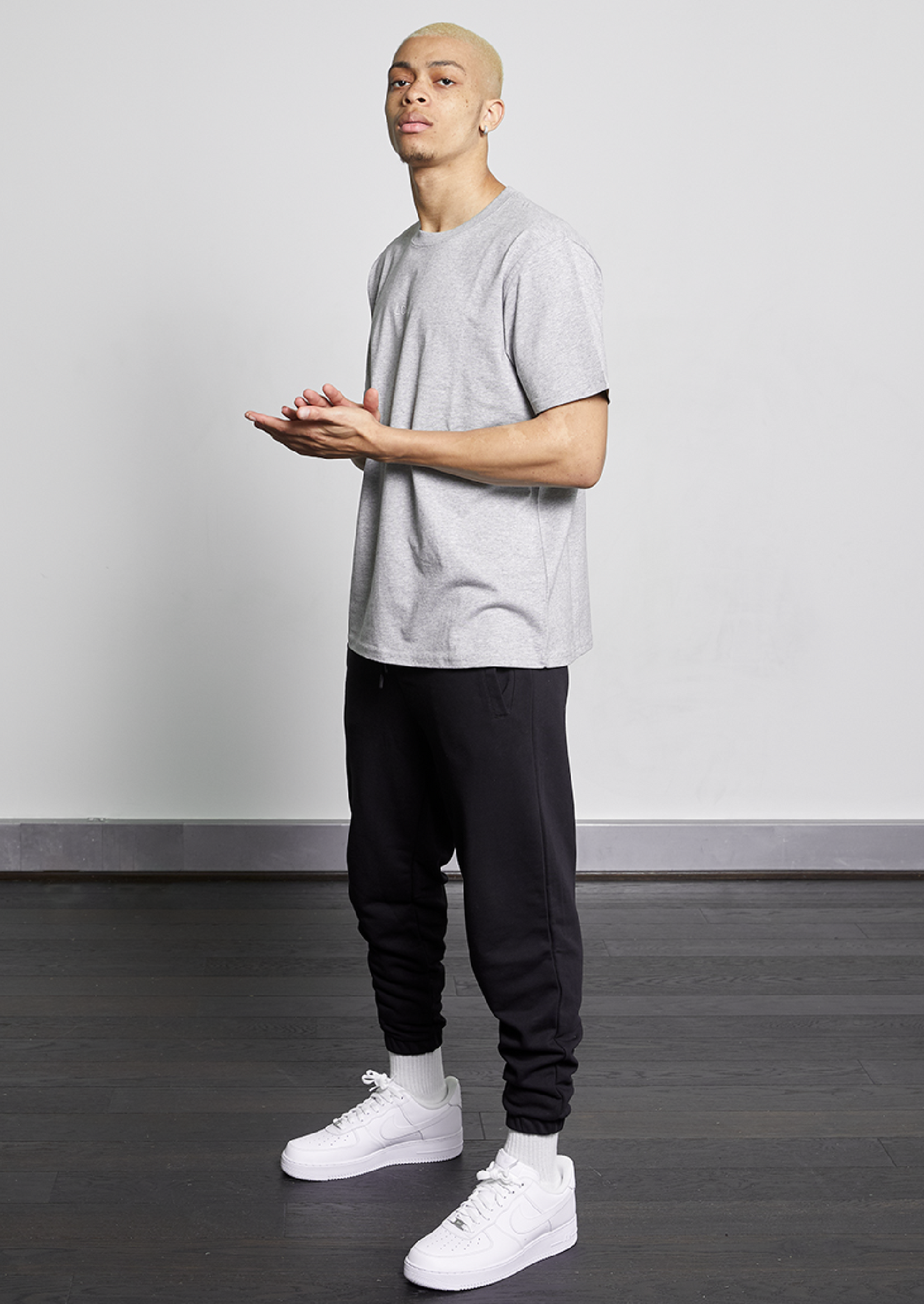 Classic T-Shirt In Grey
