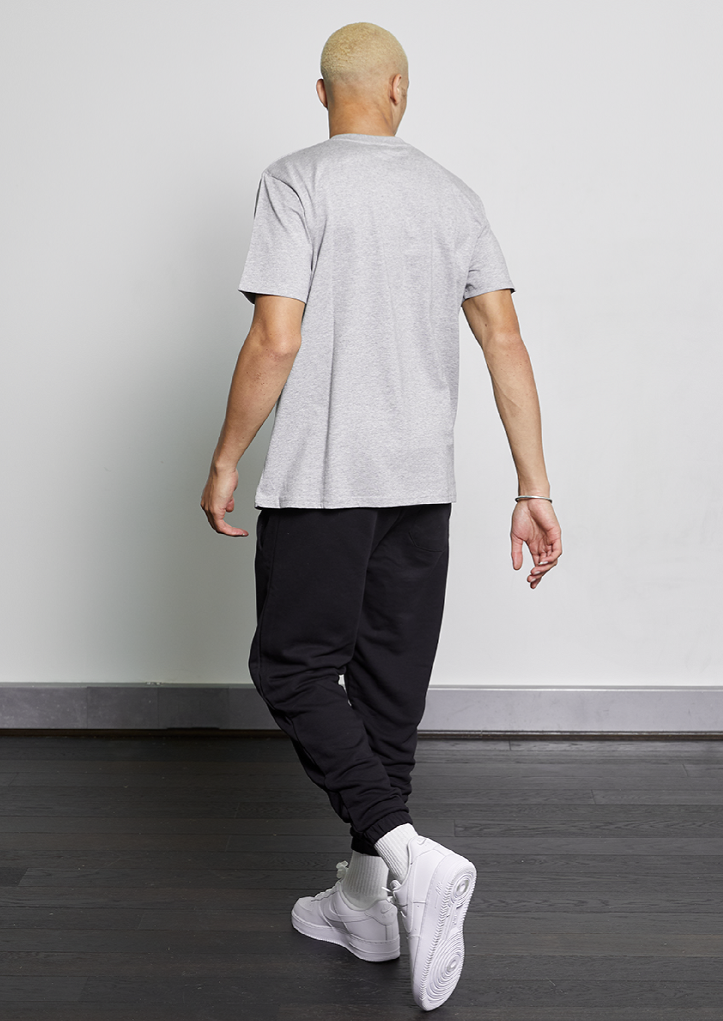 Classic T-Shirt In Grey